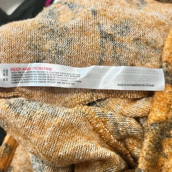 Urban Outfitters Mustard Floral Pajama Set - Picture 7 of 10